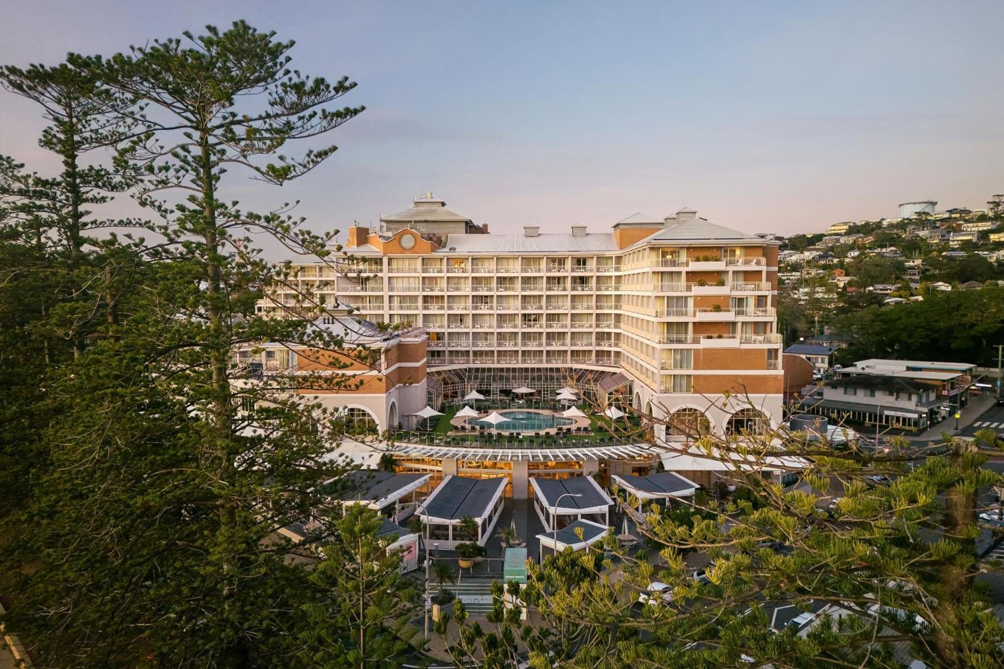 คราวน์ พลาซา เทอริกัล Hotel เทอร์ริกัล ภายนอก รูปภาพ
